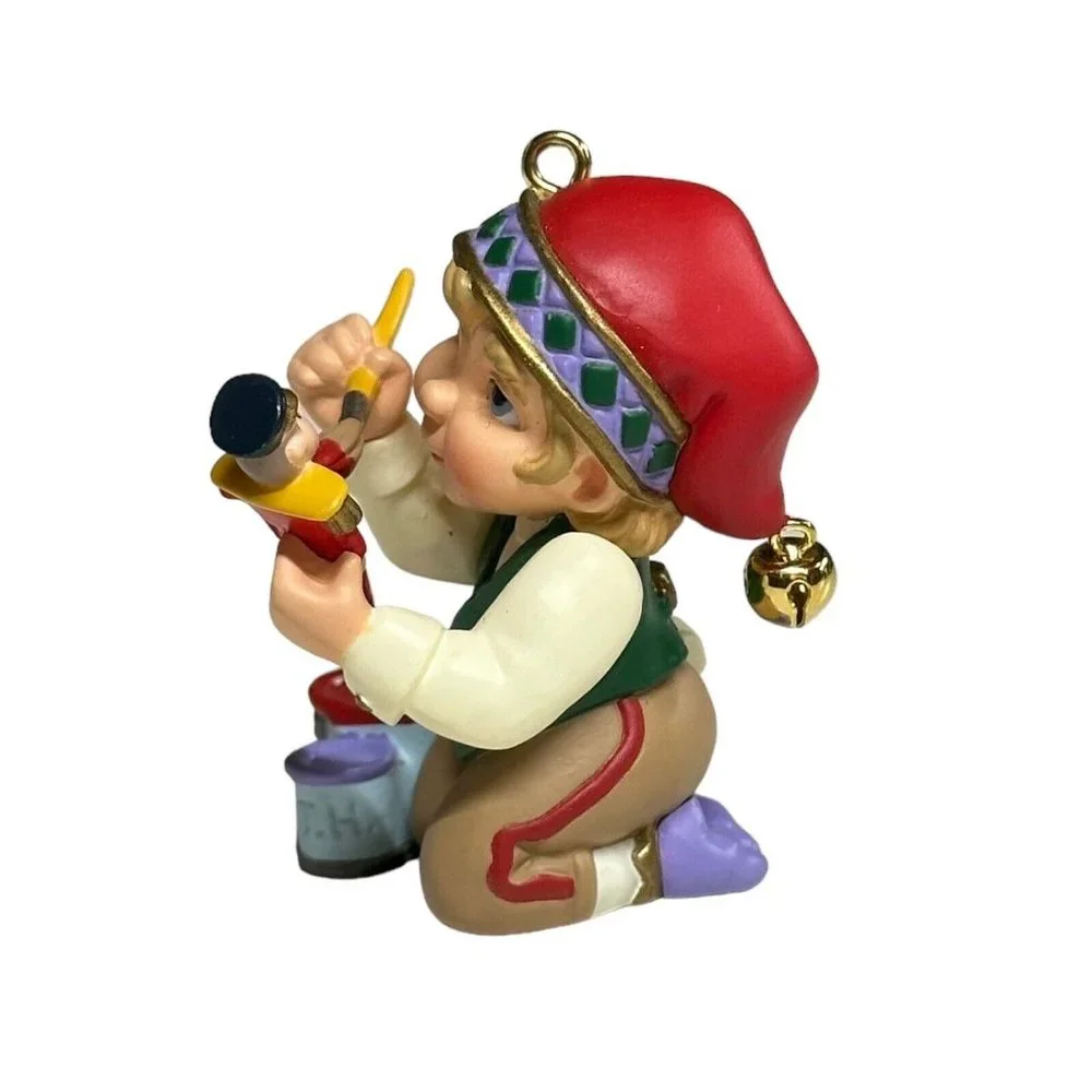 1999 Hallmark KOCC CLUB Christmas Ornament‎ ARTIC ARTIST Elf Painting Toys Pixie